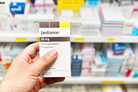 Jardiance (empagliflozin) dhe Kontrolli i Sheqerit në Gjak: Çfarë Duhet të Dini?